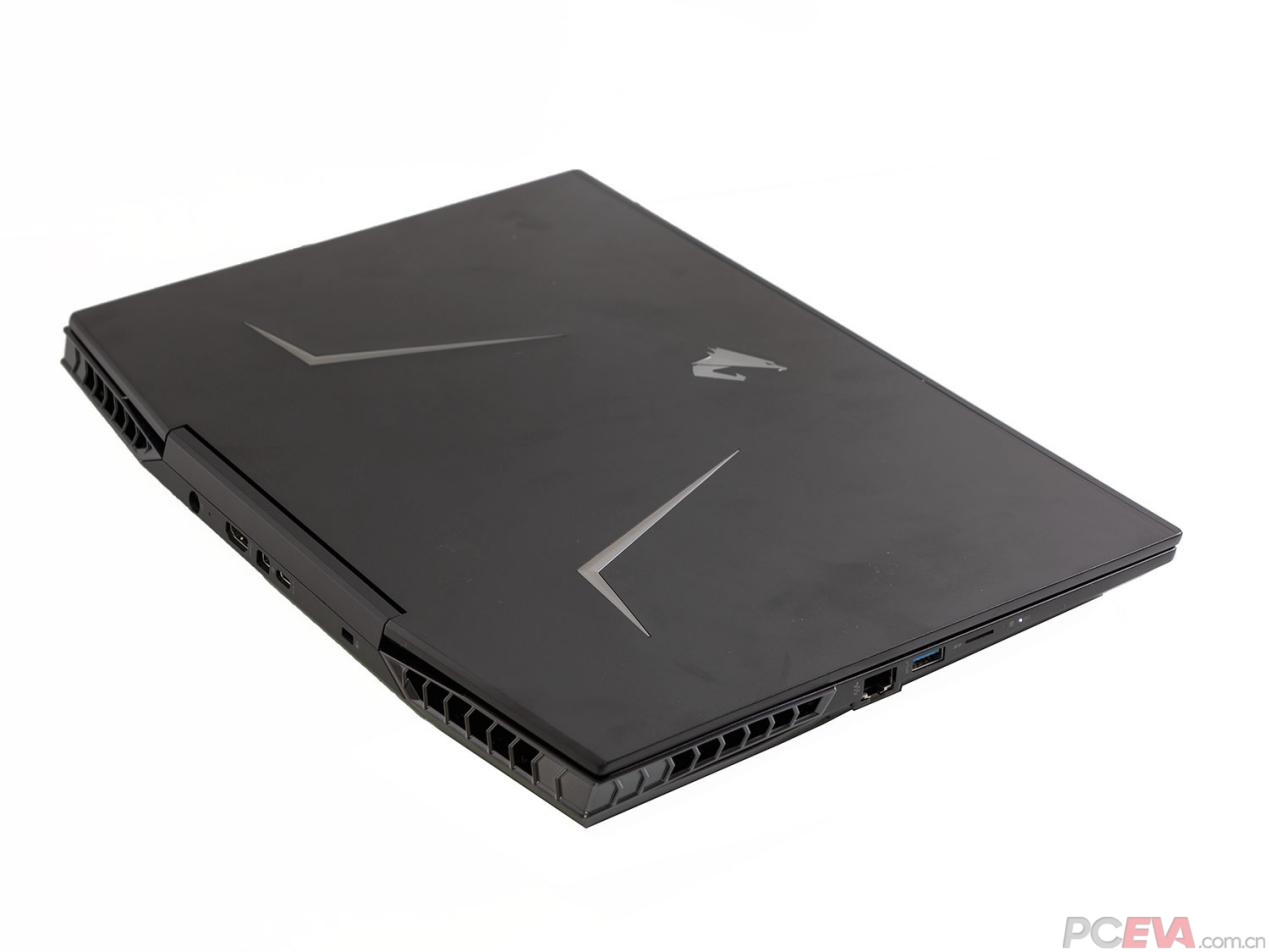 技嘉aorus15游戏笔记本评测