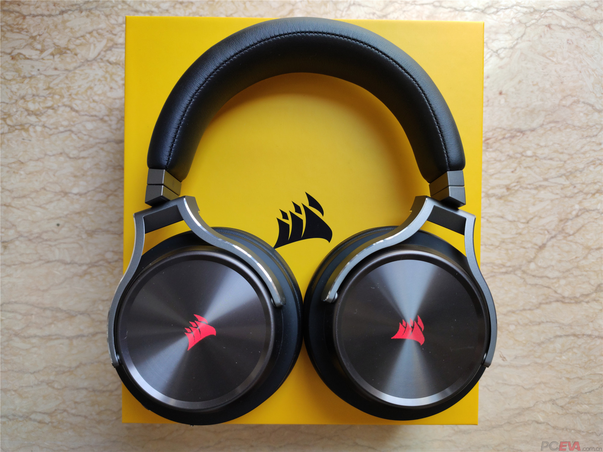 海盗船无线耳机 鉴赏家virtuoso rgb se 对比评测