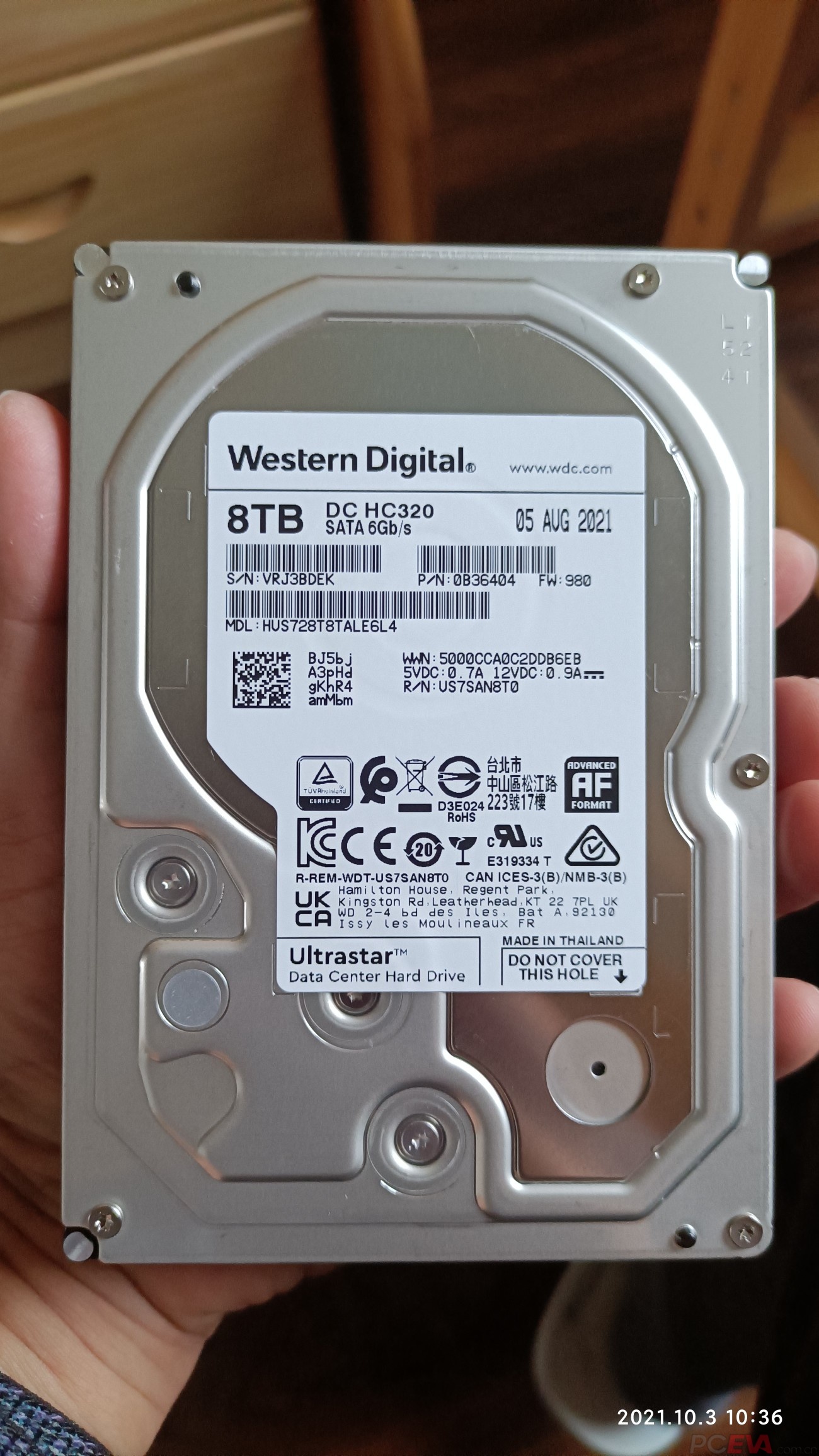 西部数据 HC320 HUS728T8TALE6L4 8T 企业级硬盘.jpg