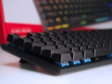 HyperX起源RGB游戏机械键盘冰轴版开箱